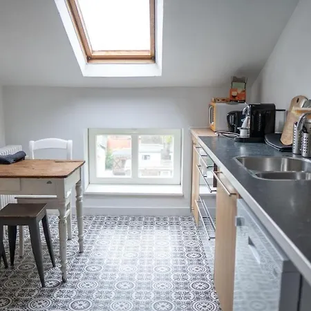 Nomad - Bronckart 10 Liege